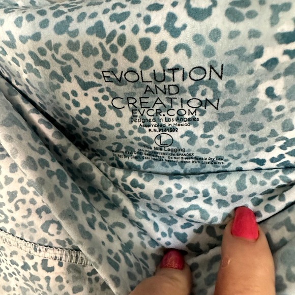 Evolution and Creation Blue Animal Print Leggings size Large - Picture 5 of 7